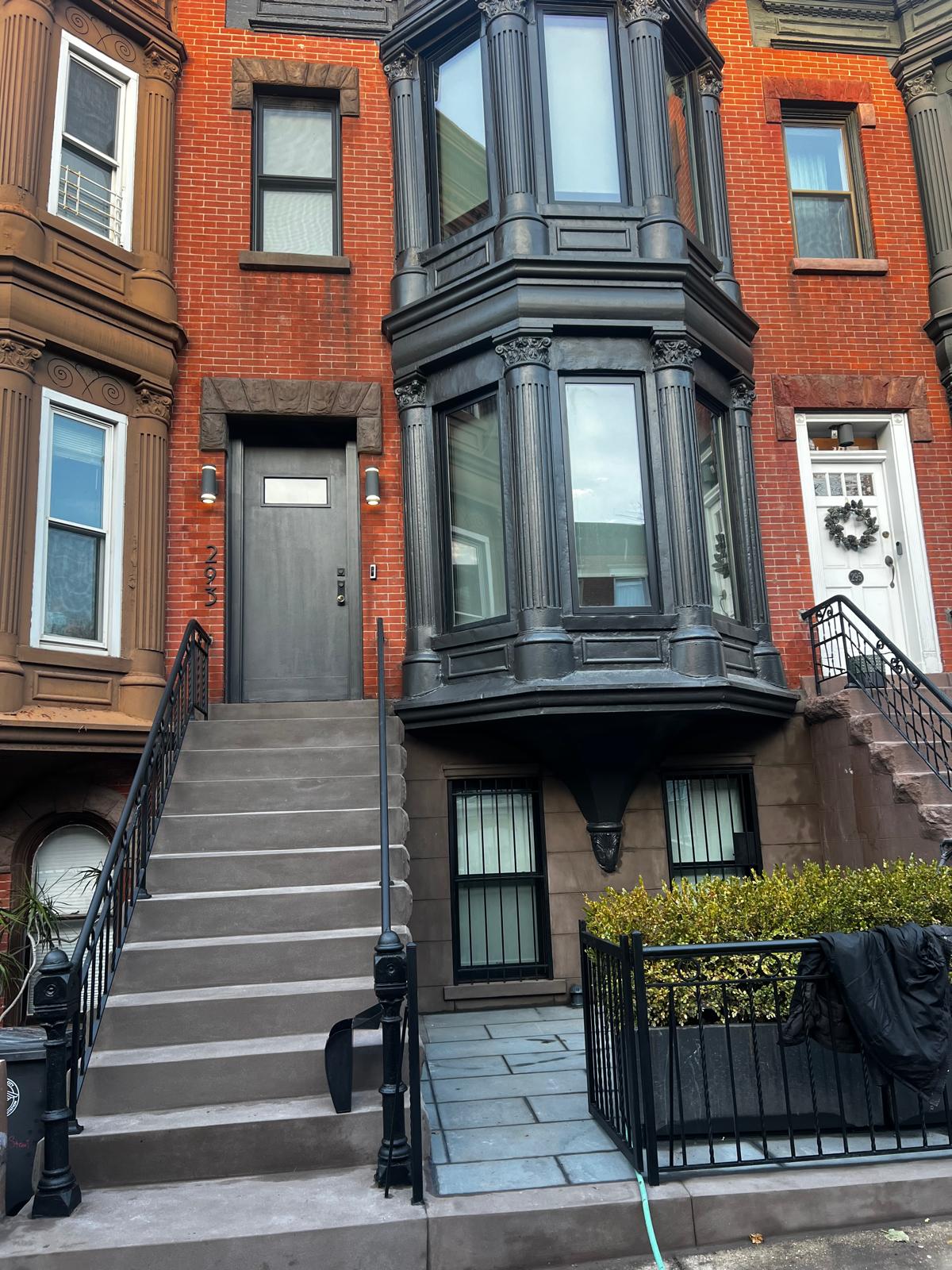 brownstone contractor, brownstone restoration, brickwork, waterproofing, roofing,