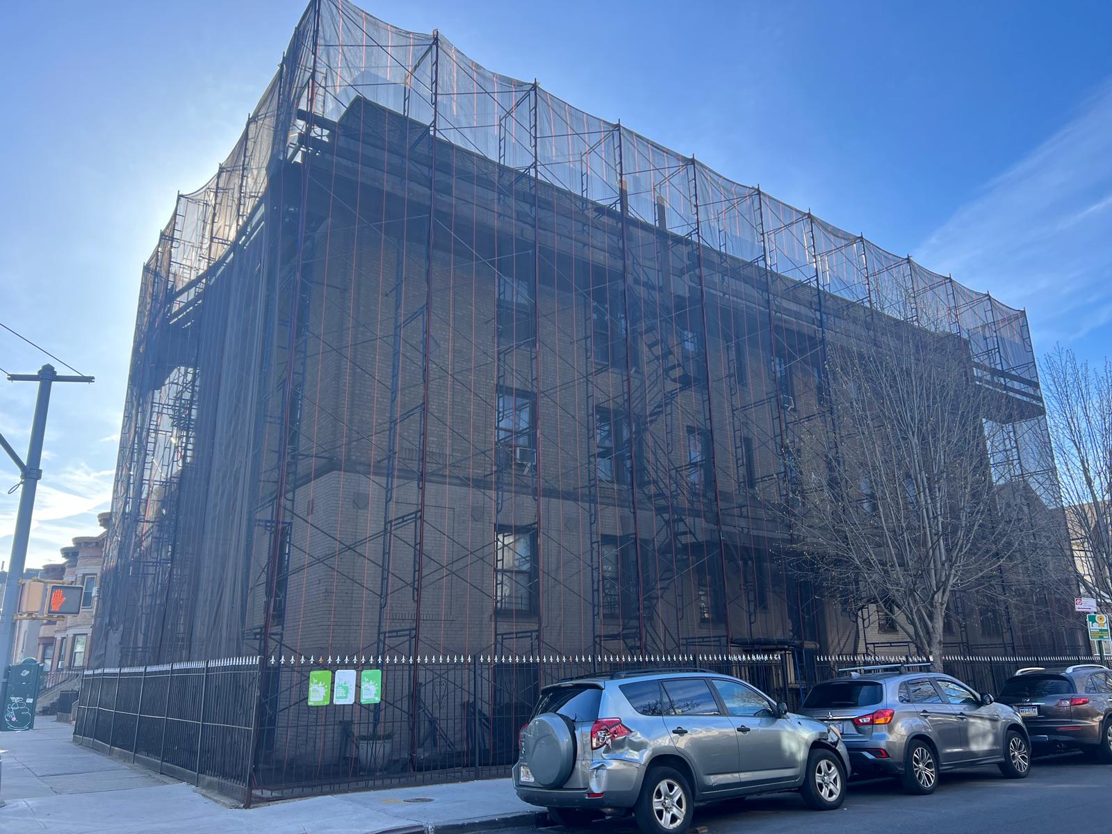 brownstone contractor, brownstone restoration, brickwork, waterproofing, roofing,